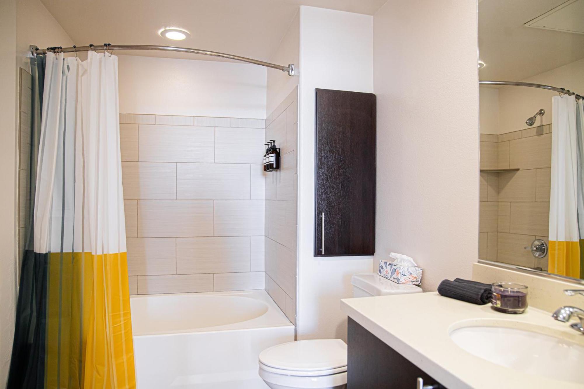 One Bedroom Gem In Weho Los Angeles Eksteriør billede