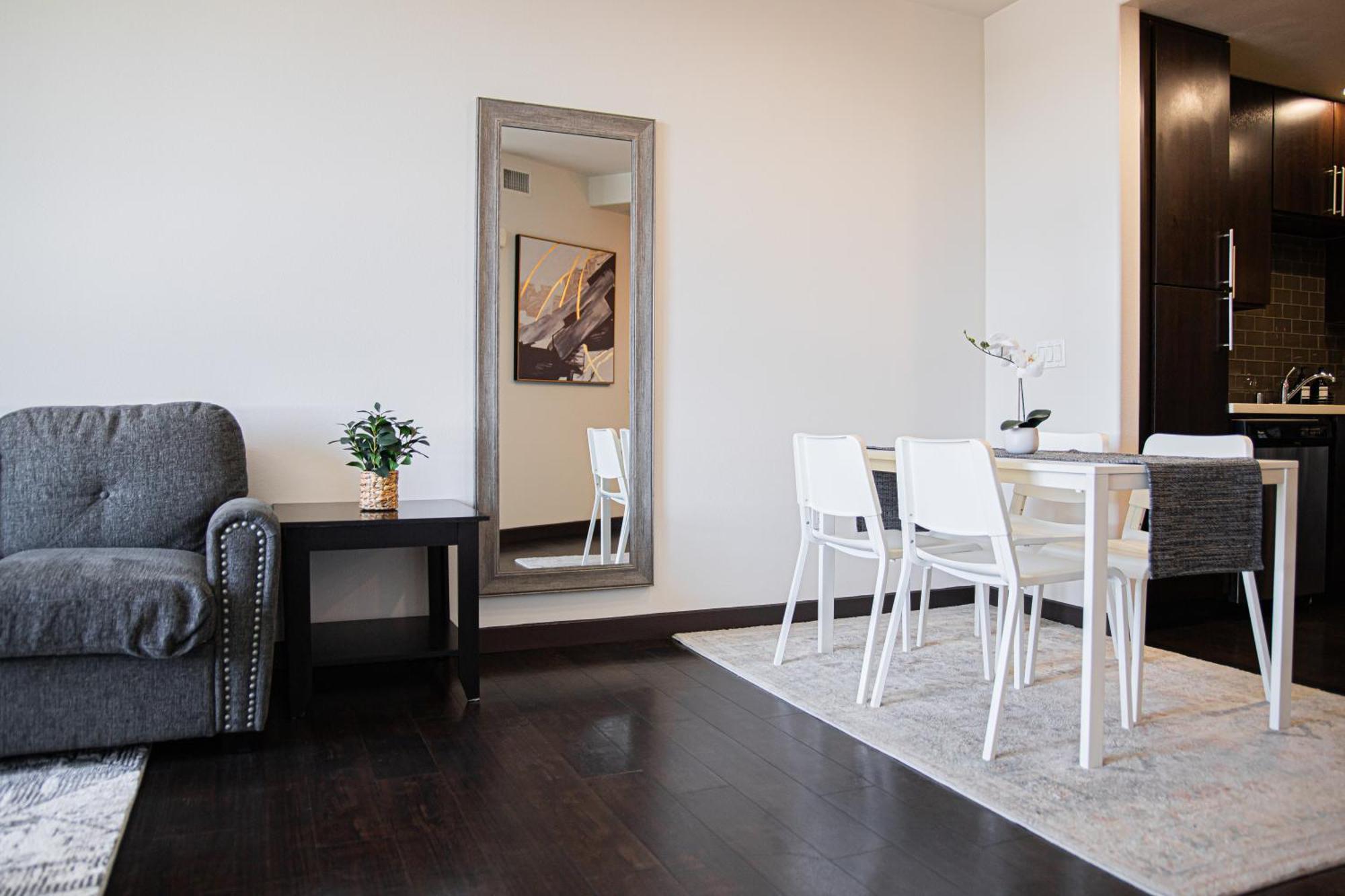 One Bedroom Gem In Weho Los Angeles Eksteriør billede